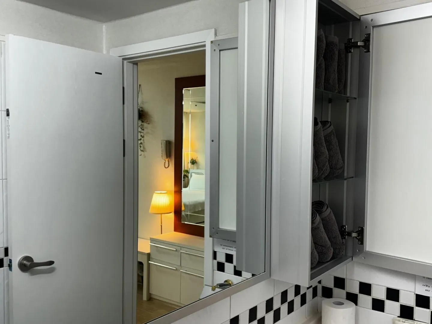 If House Hongdae Apartment Seoul South Korea